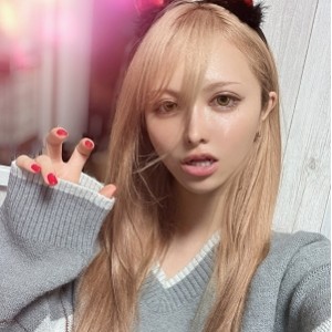 优质百度盘风俗娘天野リリス最新合集227V97P+1.17G，舌吻口喷泉钢互动