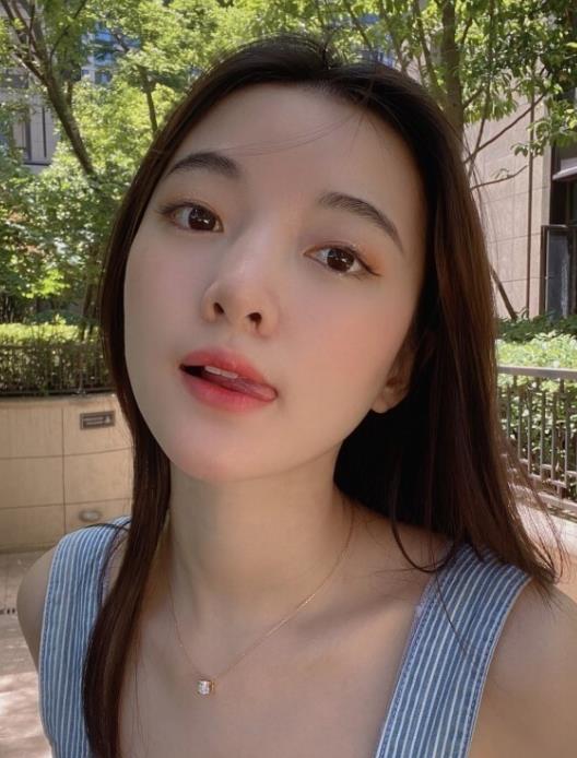 虎牙超人气合集宅男圈私藏经典绝版校花系列甜美大学女神最新合集1V276M，校园清纯女神私拍散播