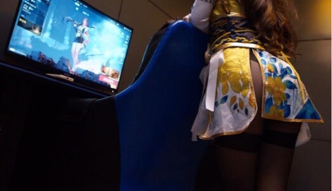 虎牙超人气二次元美少女浮力姬小余最新散播合集4V575M，元气满满的直播精华