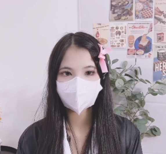 福利姬百度盘颜值光合集小敏儿最新5部72V26.9G，黑长直神秘自拍