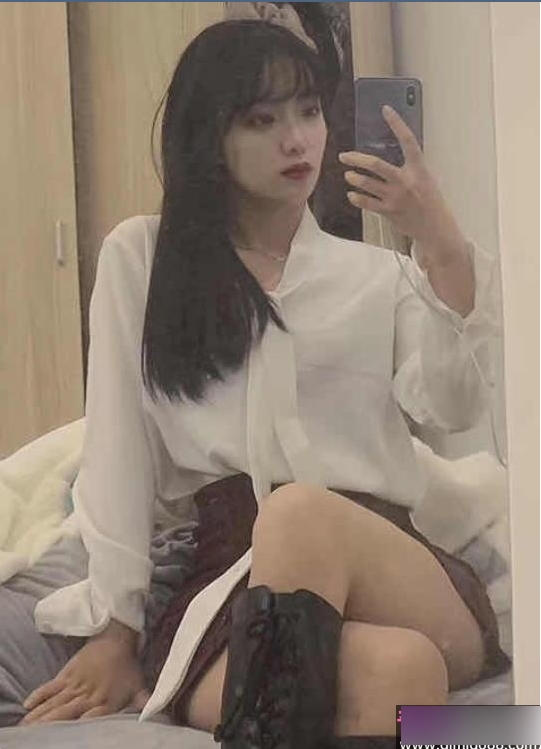 长春美女李婷作品合集12V138M，性格主动正点小姐姐