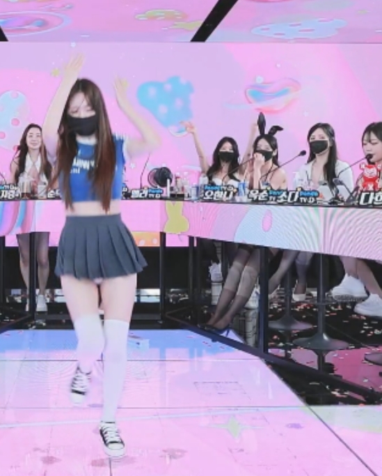 jinricp韩国脱衣舞密室逃脱骰子战争合集4部37G