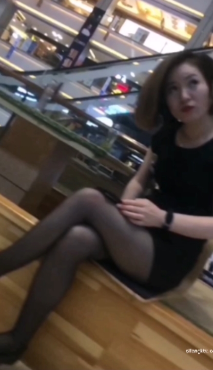 杰哥推特街送摸腿打胶合集120部25G太骚了