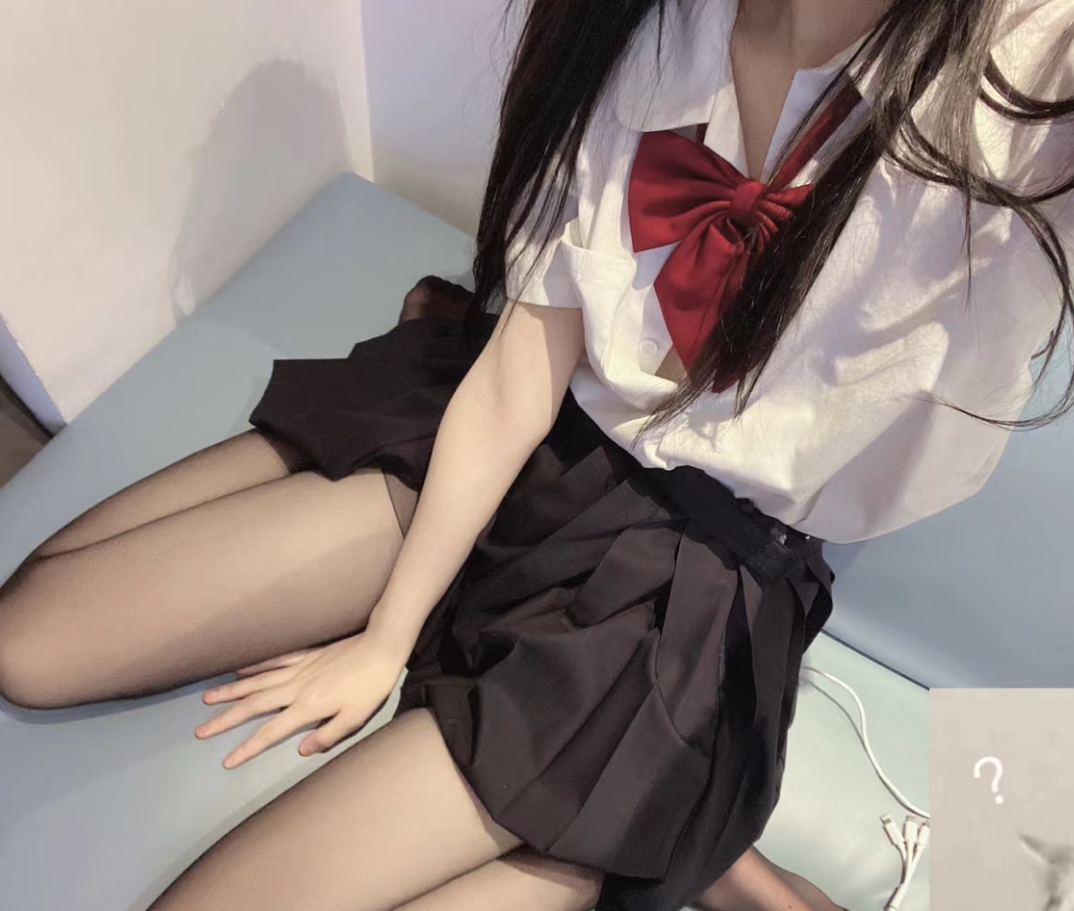 点主热推福利姬momo私房珍藏19部8G水多