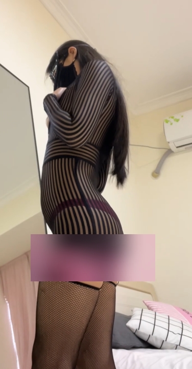 优优放飞蜜桃37D网盘互动丝袜78V抖臀顶胯150G飞起