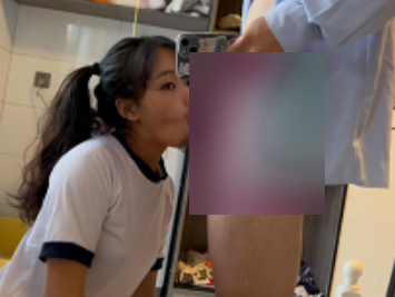 推特眼镜学姐给力互动合集10V/2.3G绝妙收藏