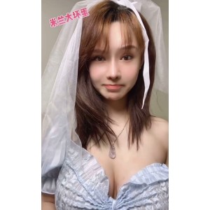 微博红人米兰大坏蛋撩人合集36部1.1G浴室水汽+大灯狂甩微博
