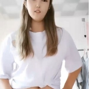 百度林薇薇和男友实战视频合集86部51.5G，黑长直校服美妙境界不断