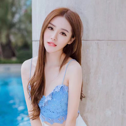 李夏娜轻熟女神深夜互动合集4部1.2G蕾丝盛宴