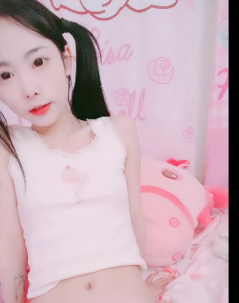 推特小仙兔超绝合集76部77G合法体型引热议