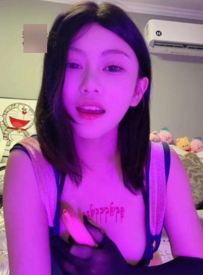 套路玩物淘露南京小小直播劲爆实录1V800M绝品老婆