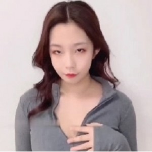 辉夜姬反差小奴多人教学合集88部50G优质身材