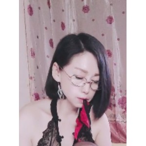 推特水水黑丝少妇福利63V151.9G优质