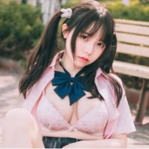 抖音六味帝皇酱视频65部140G喷血收藏