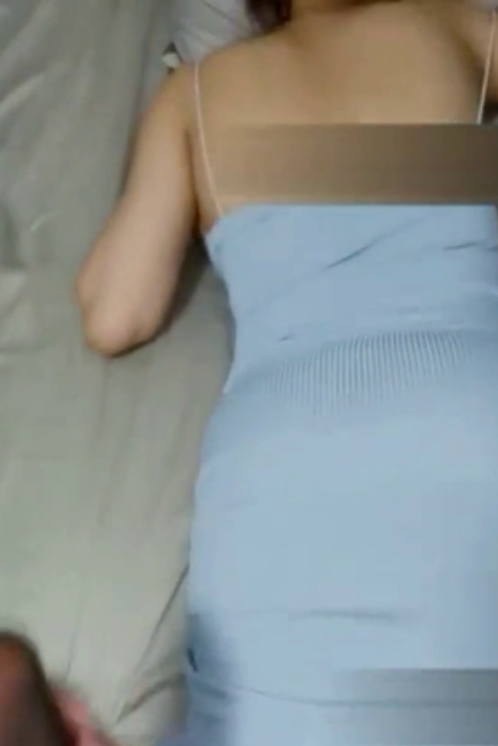 海角蜜桃姐私密视频55部4.67G汁液横流