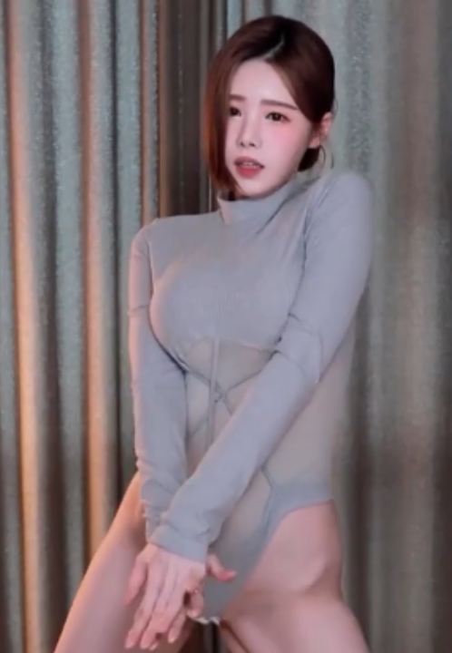 性感PhutHon热舞合集11部2.77G自整理