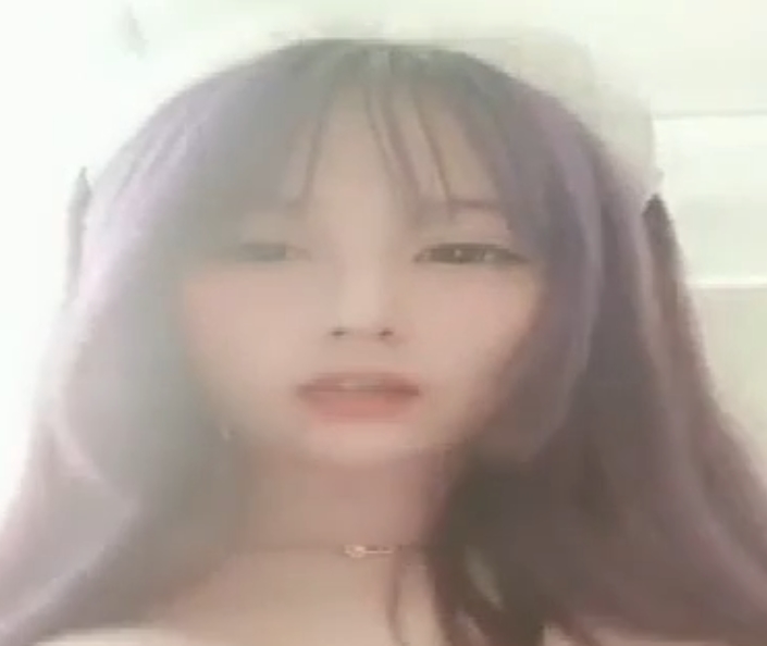 **网miko软萌双峰41v9.1g顶不住**