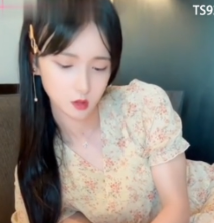 超粉嫩荼蘼TS付费群福利视频1V688MB