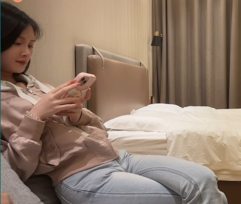 探花鸠摩智18部合集12G劲爆私拍，这舞姿绝了