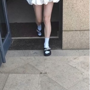 山东大神私约指教素人女大丰满娇躯77V激战实录展示