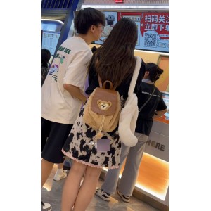KFC热裤窄内靓女双花街拍视频合集2部娇躯轻摆风情暗藏