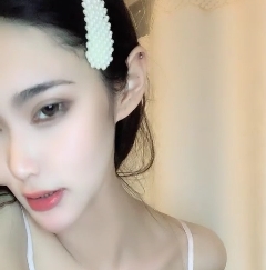 网盘泄密艺术系美女自拍1V470M某处水声太开心