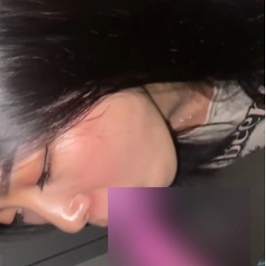 百度盘年轻小情侣楼梯间嘴艺互动视频1部123M女友技巧太娴熟