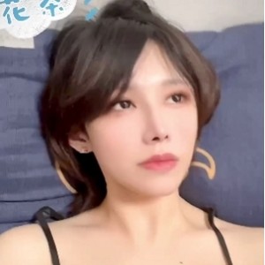 OnlyFans花茶TS女王纯欲私房集7部968MB瞬间充血