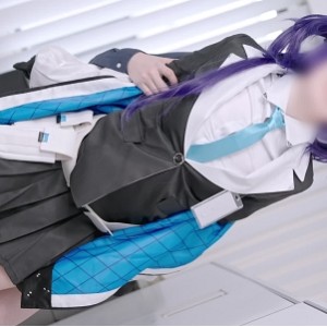 日本CoserAliceholic13互动福利33套52.6G娇躯太撩人